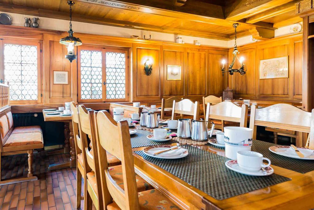 Swiss Chalet-Style Hotel Walliser Spycher Ридеральп Экстерьер фото