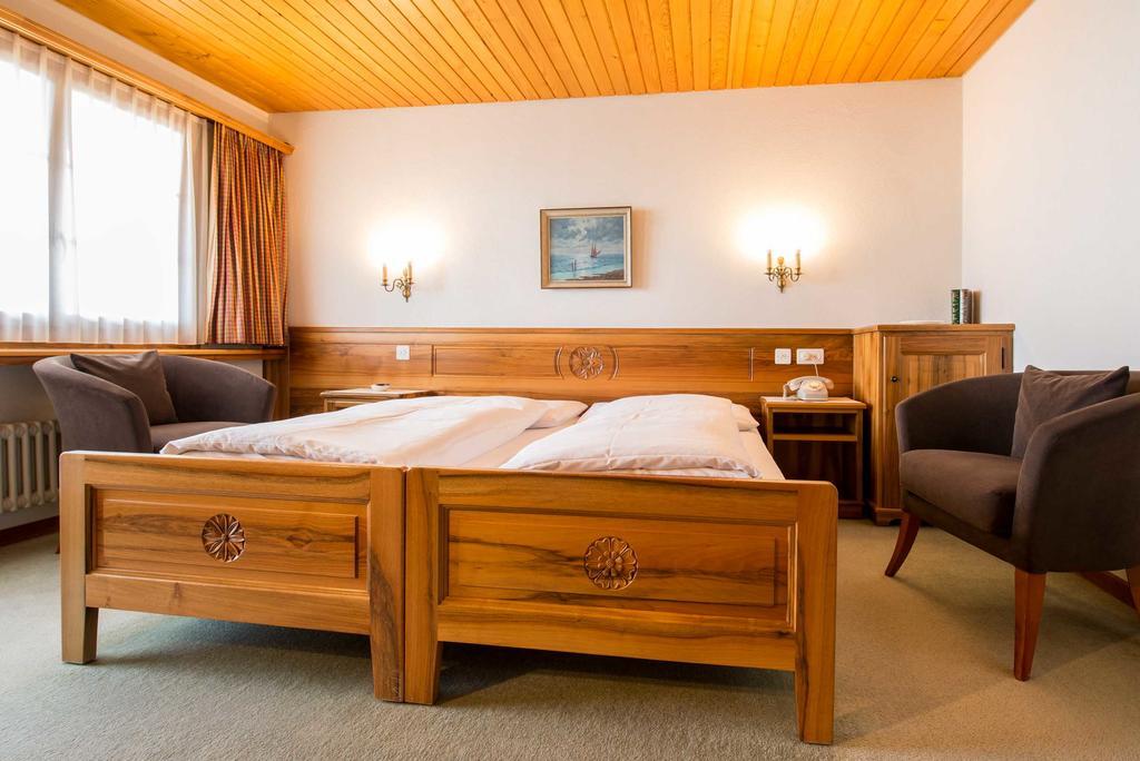 Swiss Chalet-Style Hotel Walliser Spycher Ридеральп Экстерьер фото