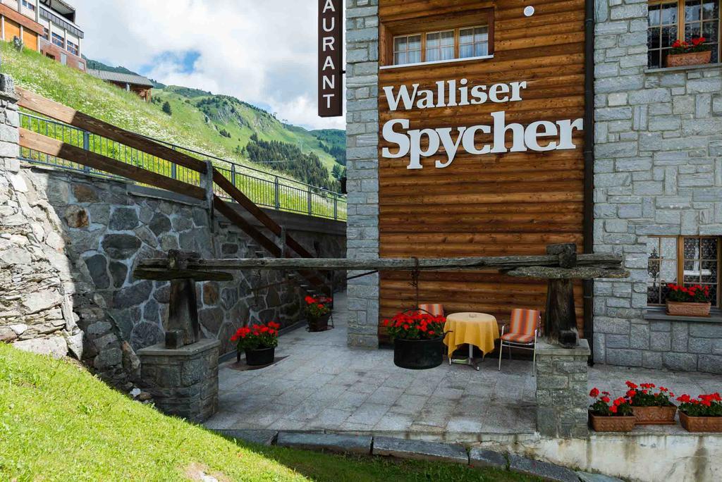 Swiss Chalet-Style Hotel Walliser Spycher Ридеральп Экстерьер фото