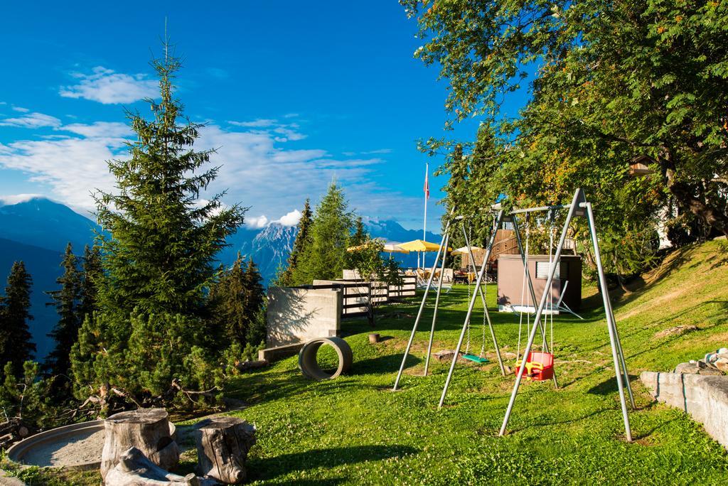Swiss Chalet-Style Hotel Walliser Spycher Ридеральп Экстерьер фото
